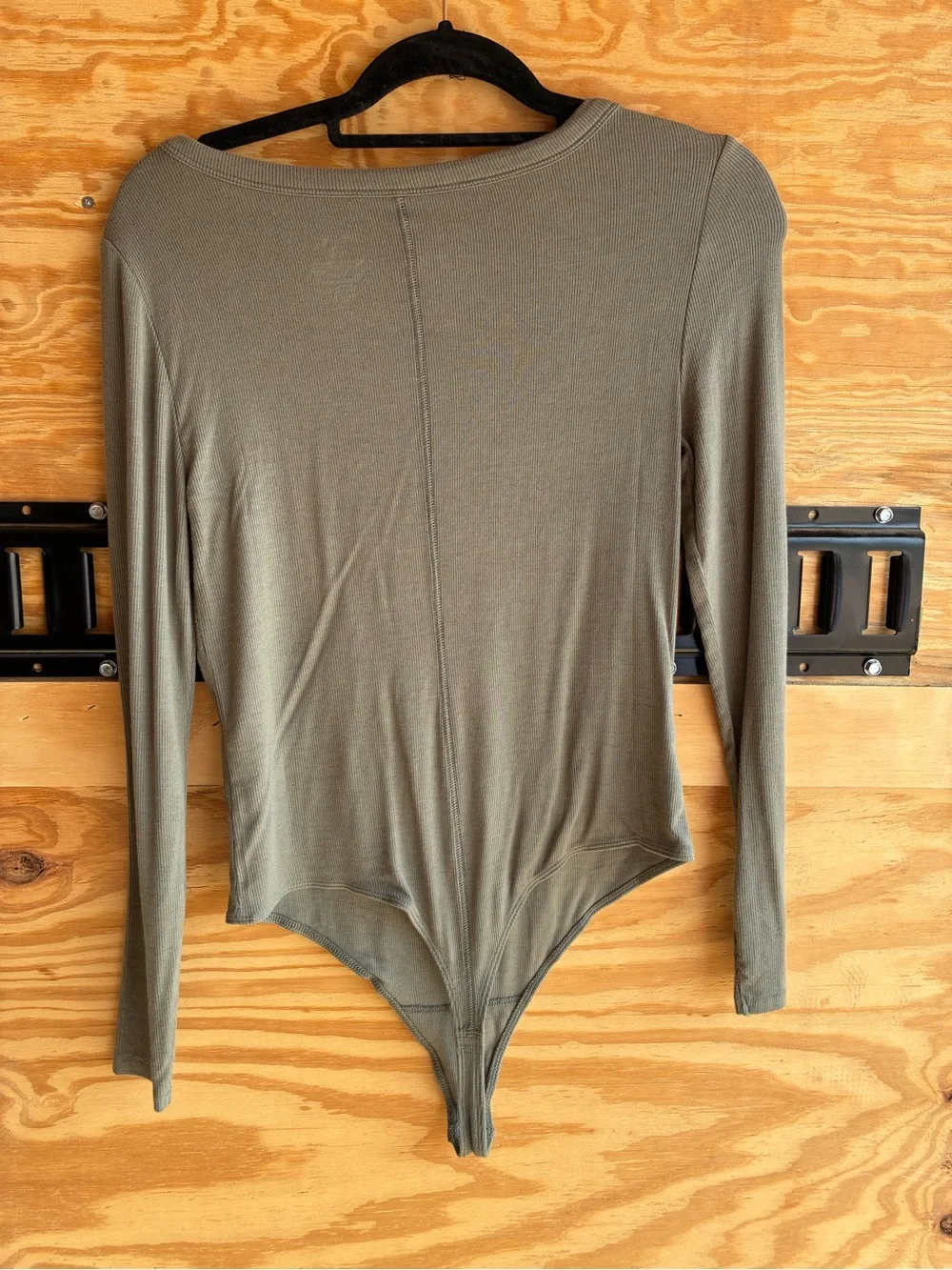 nuuds Slinky Rib Long Sleeve Bodysuit in Olive Size Medium